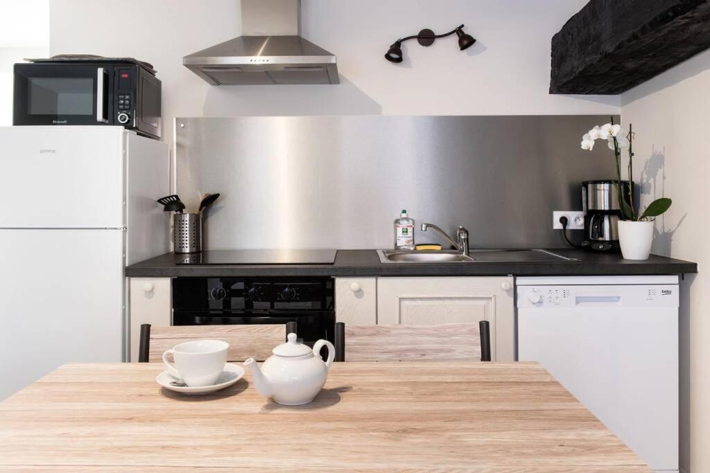 Beau T3 *** Pour 2 A 4 Pers Avec Patio Privatif Apartment La Couarde sur Mer Bagian luar foto