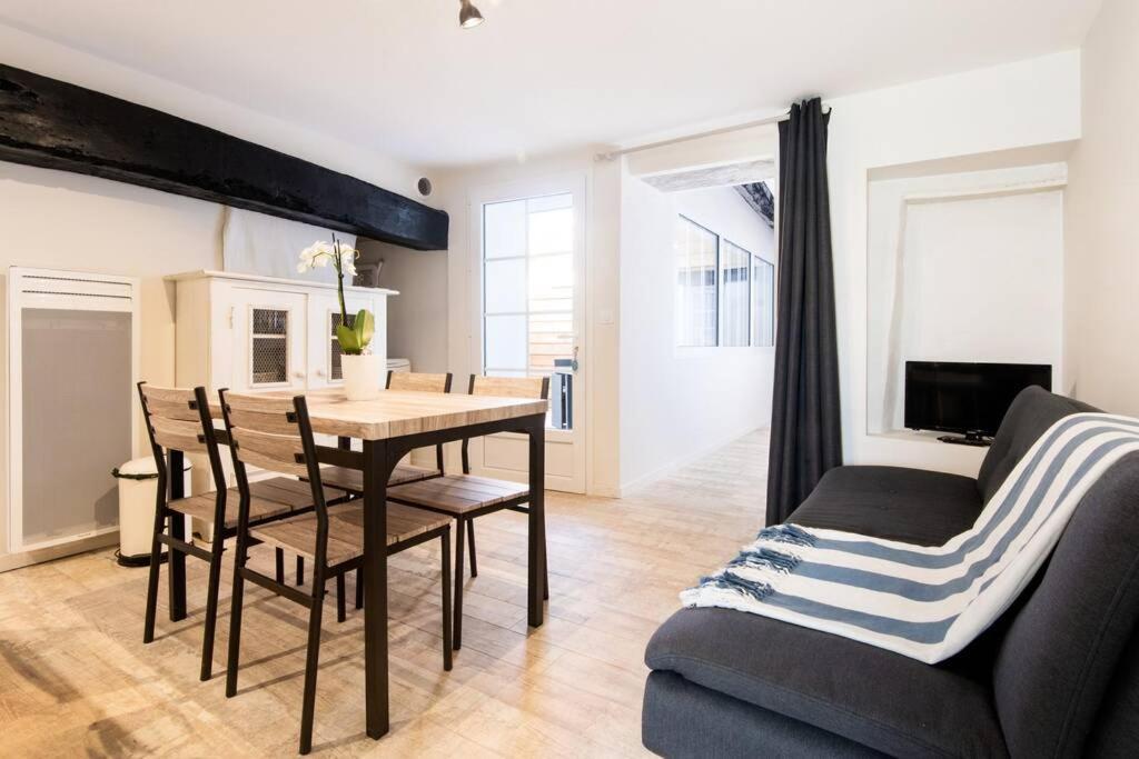 Beau T3 *** Pour 2 A 4 Pers Avec Patio Privatif Apartment La Couarde sur Mer Bagian luar foto