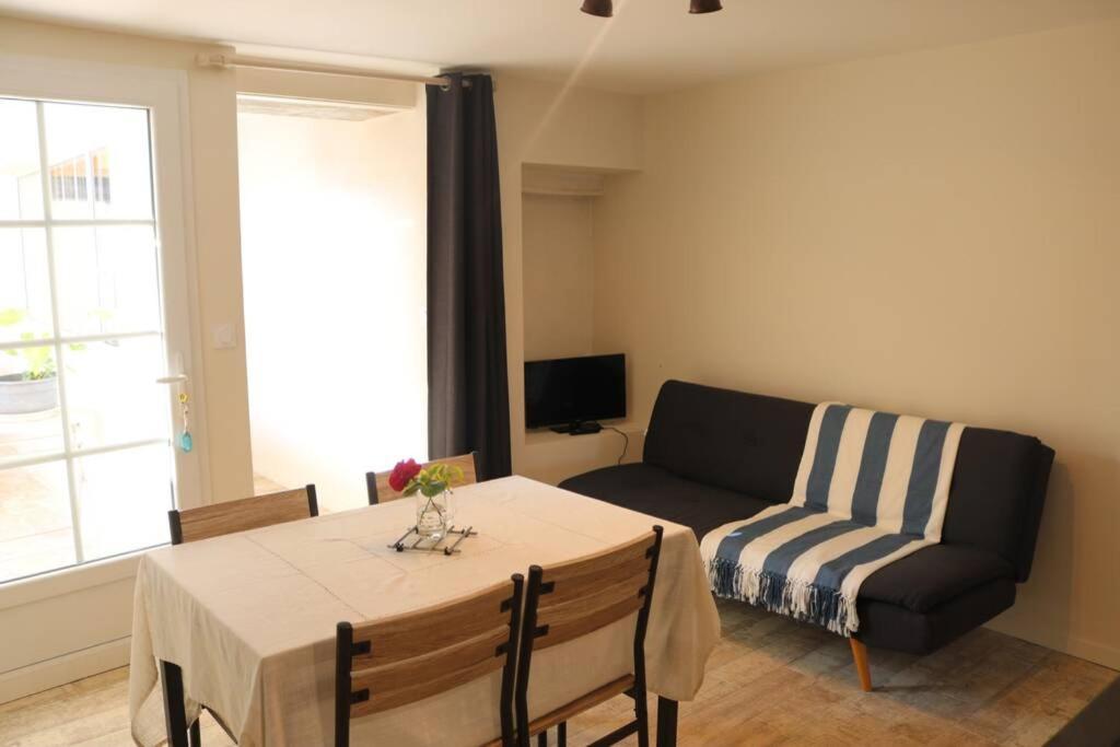 Beau T3 *** Pour 2 A 4 Pers Avec Patio Privatif Apartment La Couarde sur Mer Bagian luar foto