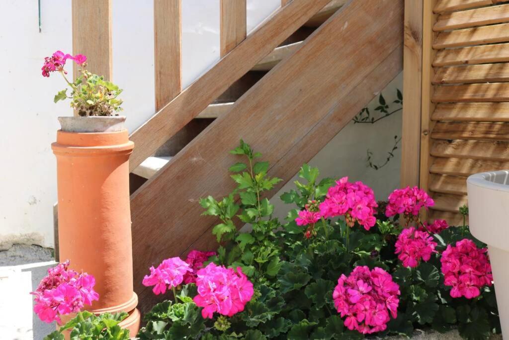 Beau T3 *** Pour 2 A 4 Pers Avec Patio Privatif Apartment La Couarde sur Mer Bagian luar foto